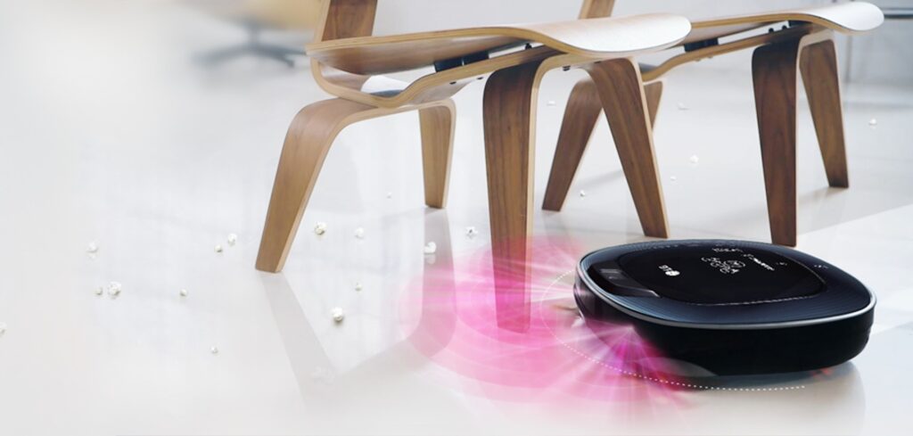 LG's Hom-Bot Turbo+: A Robot Vacuum with Advanced AI Features
